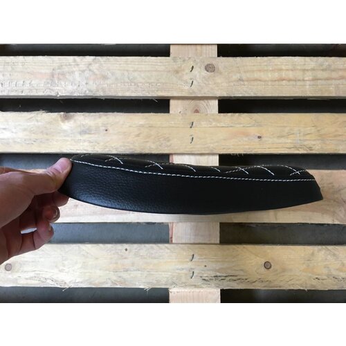 C.Racer Bobber Small Diamond Black Seat 4