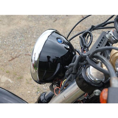 5,75" Bates Style Headlight Bottom Mount Chrome