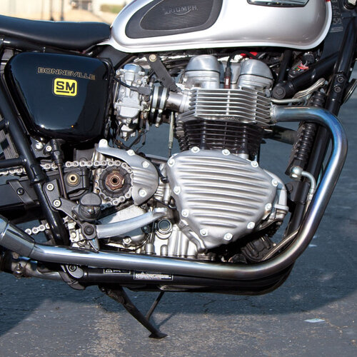 Couvercle de stator nervuré Modèles Triumph T100 et 865