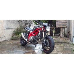 Suzuki Gladius 650 in cafe racer
