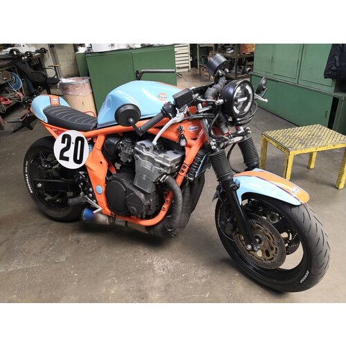 Suzuki GSF 600 S Bandit Cafe Racer