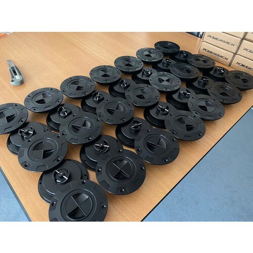 BMW Logo Fuel Cap Kit (select colour)