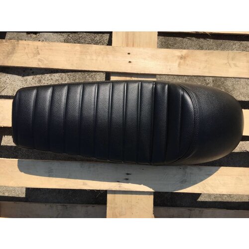 Tuck N' Roll Cafe Racer Sitzbank Schwarz 13