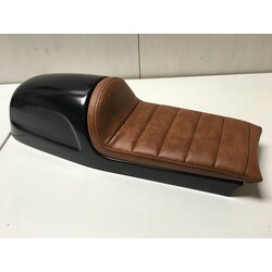 Cafe Racer "Imola" Seat Tuck 'N Roll Brown 5
