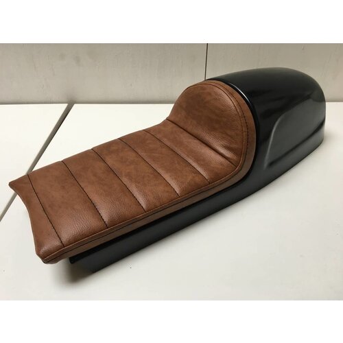C.Racer Selle brune Café Racer "Imola" Tuck n' Roll 5