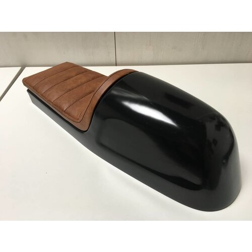 C.Racer Cafe Racer "Imola" Seat Tuck 'N Roll Brown 5