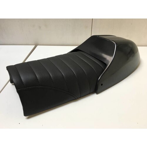 C.Racer Scrambler Seat Tuck 'N Roll Zwart 8