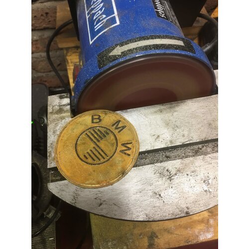 MCU Kit d'emblèmes en bronze BMW faites à la main 70 mm