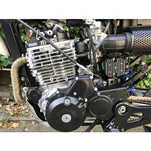 ‘Bare Metal Scrambler’  Honda SLR 650