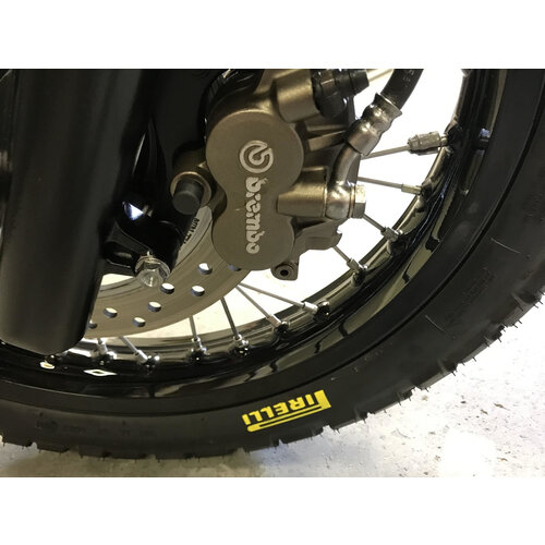 ‘Bare Metal Scrambler’  Honda SLR 650