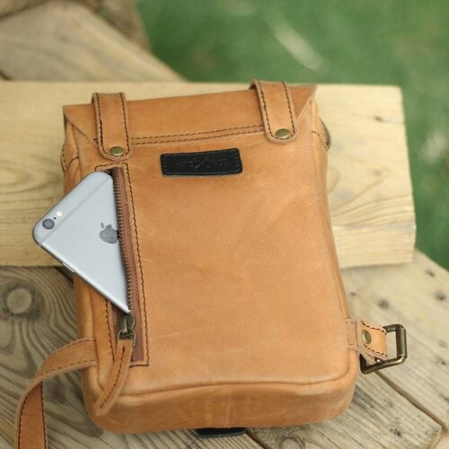 Trip Machine Thigh Bag - Tan