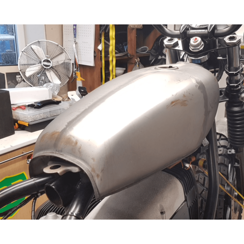 Classic Style Universal Unpainted 9L Fuel Tank