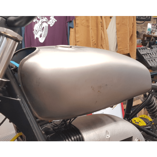 Classic Style Universal Unpainted 9L Fuel Tank
