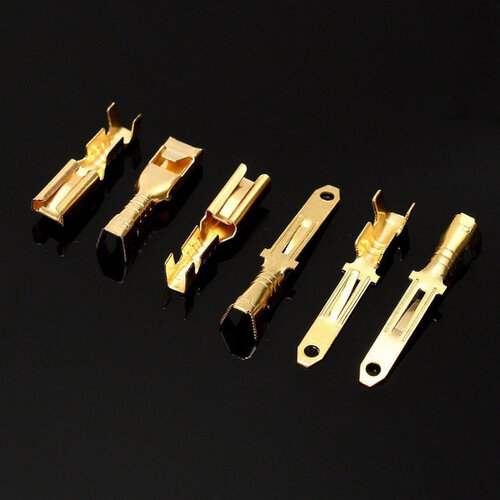 380 piece Electronics Wire & Connector Set