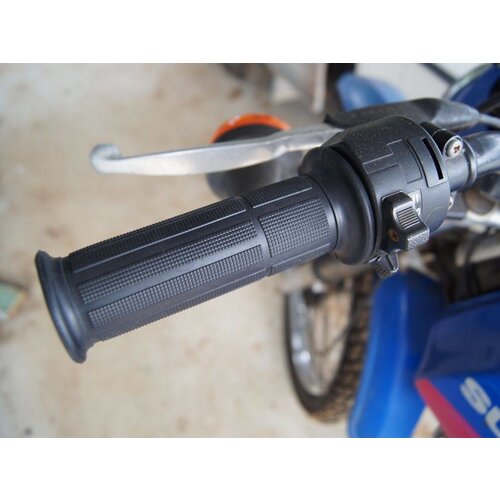 Grips Tracker Black