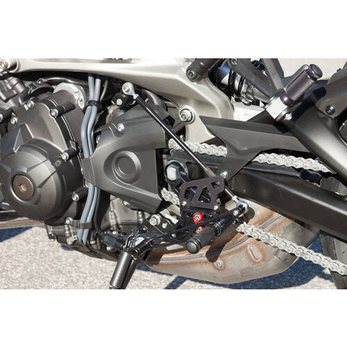 LSL Yamaha MT-09/XSR 900 2-Slide Kit de commandes reculées Noires