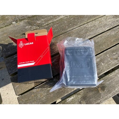 TRW Caja de batería grande - Lucas