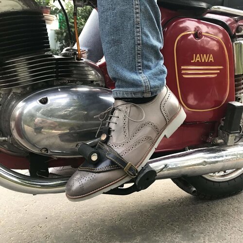 Trip Machine Protège-chaussures Noir droit