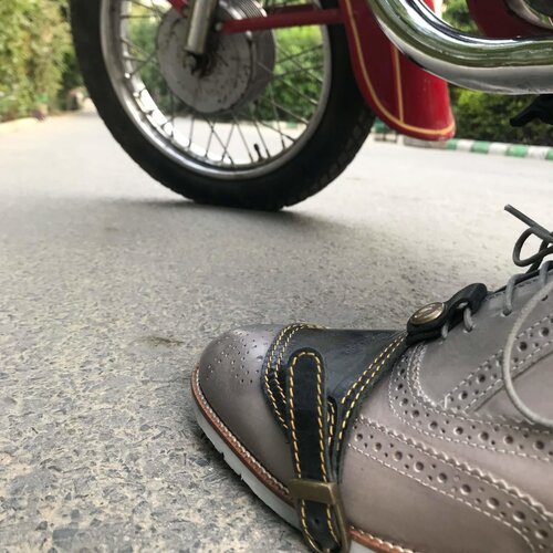 Trip Machine Protège-chaussures Noir droit