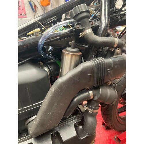 Coolant reservoir for BMW K75