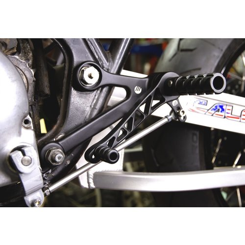 MessnerMoto Universal Moto CNC RearSets - Black