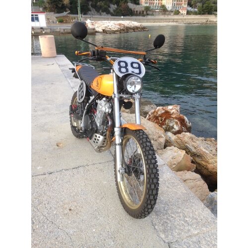 MASS Escape TITAN 2 en 1 Bajo Motor para Honda Dominator