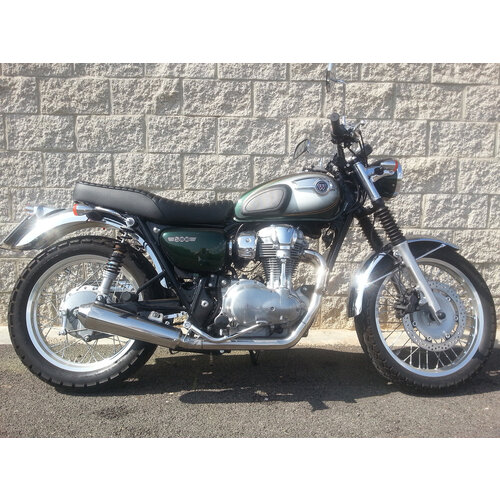 Complete 2in1 Systeemuitlaat voor Kawasaki W800 | (Kies Optie)