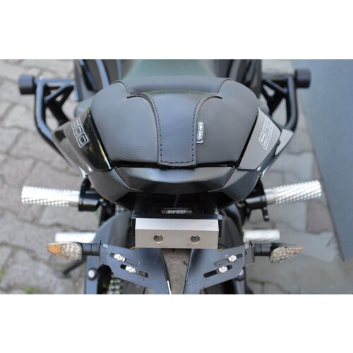 Reposapiés Estriberas - 30 x 100 mm Cafe Racer Stunt 636 | Aluminio