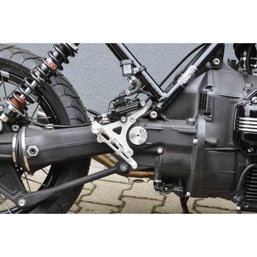 Rear Sets Driver’s Footrest Front for BMW K100/K75/K1100 Cafe Racer | Short, Silver