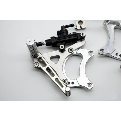Dixerparts Poggiapiede Anteriore Guidatore per BMW K100/K75/K1100 Regolabile Modello 3 Cafe Racer Scrambler
