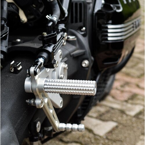 Dixerparts Juegos delanteros de Reposapiés de Conductor MODEL - 1 (Largo) para BMW K100/K75/K1100 Cafe Racer Scrambler | Plata