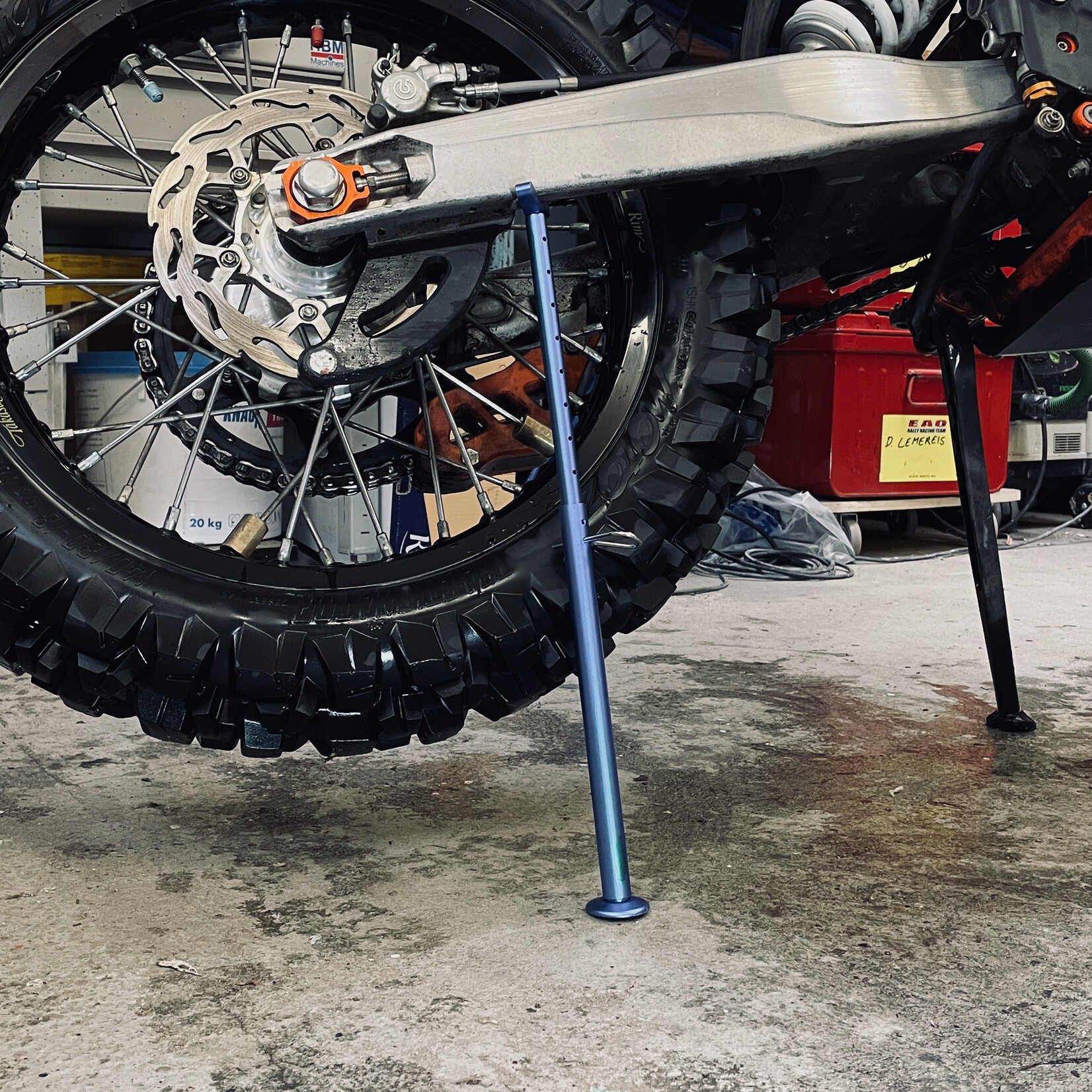 Rolling Mavericks Emergency Trail Jack for enduro and allroad