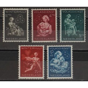 Pays-Bas NVPH.  423-427  -*-