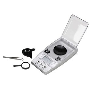 Digital scale, precision to 0.002 g - Max . 20 g - dim: 150 x 75 x 40 mm.