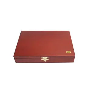 Presentation case, Elegance - for Euro coin sets without capsules (15 sets) Mahogany color - dim: 255 x 210 x 40 mm.