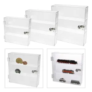 Acryl, Vitrine met afsluitbare draaideur - model D - afm: 240 x 60 x 240 mm.