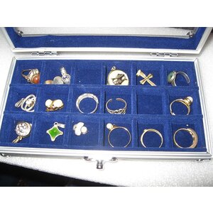 Presentation Display, Alu - Mini - 18 compartments (30 x 30) dim: 195 x 110 x 40 mm.