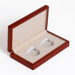 Écrin de monnaies, Siena - pour capsules Magic L, Ø 54 mm. ( 2 pcs.) Couleur acajou - dim: 210 x 90 x 30 mm.