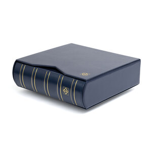 Postkarten, Album C6 (gebunden) für 200 Karten (95 x 130 mm.) mit 50 Blätter, inkl. Schutzkassette - Blau - Abm: 280 x 290 x 86 mm.