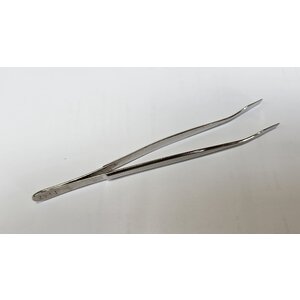 Bended Tweezers equipped with Spade model Head