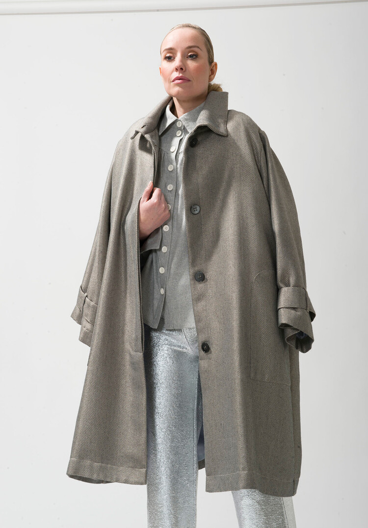 Dutchess Le six coat  - grey shine