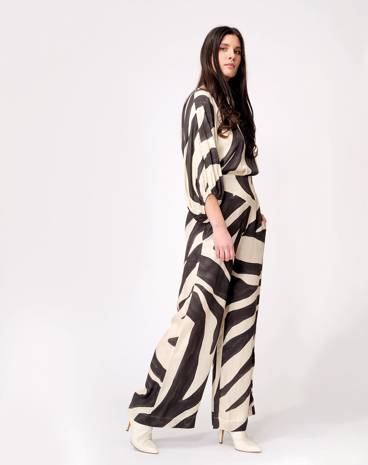 Dutchess Cape top - zebra