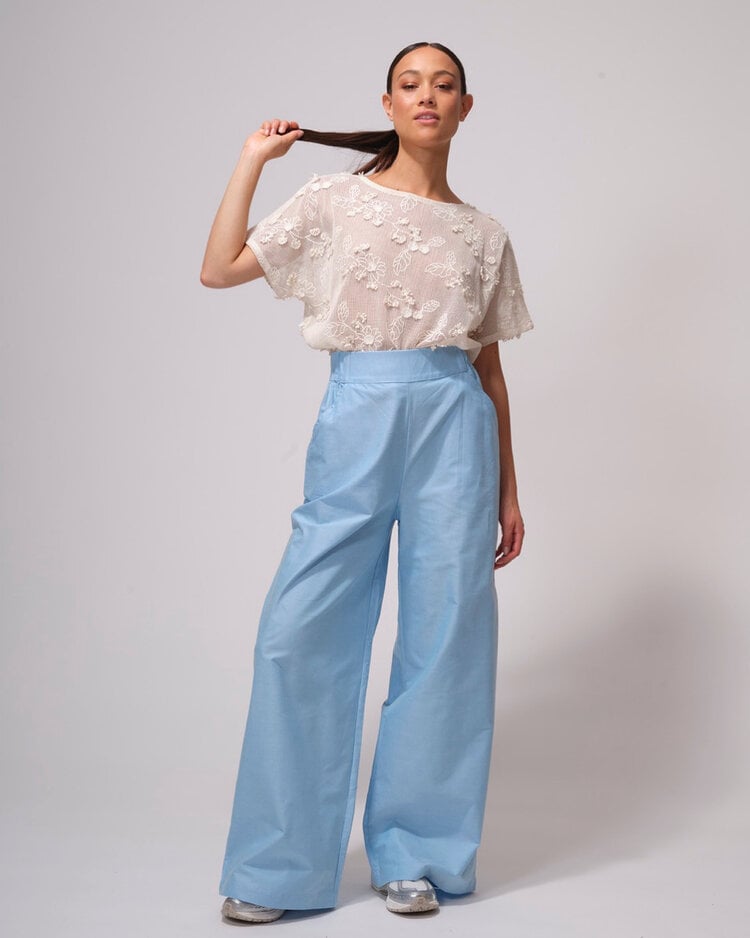 Dutchess Dusty top - flowers