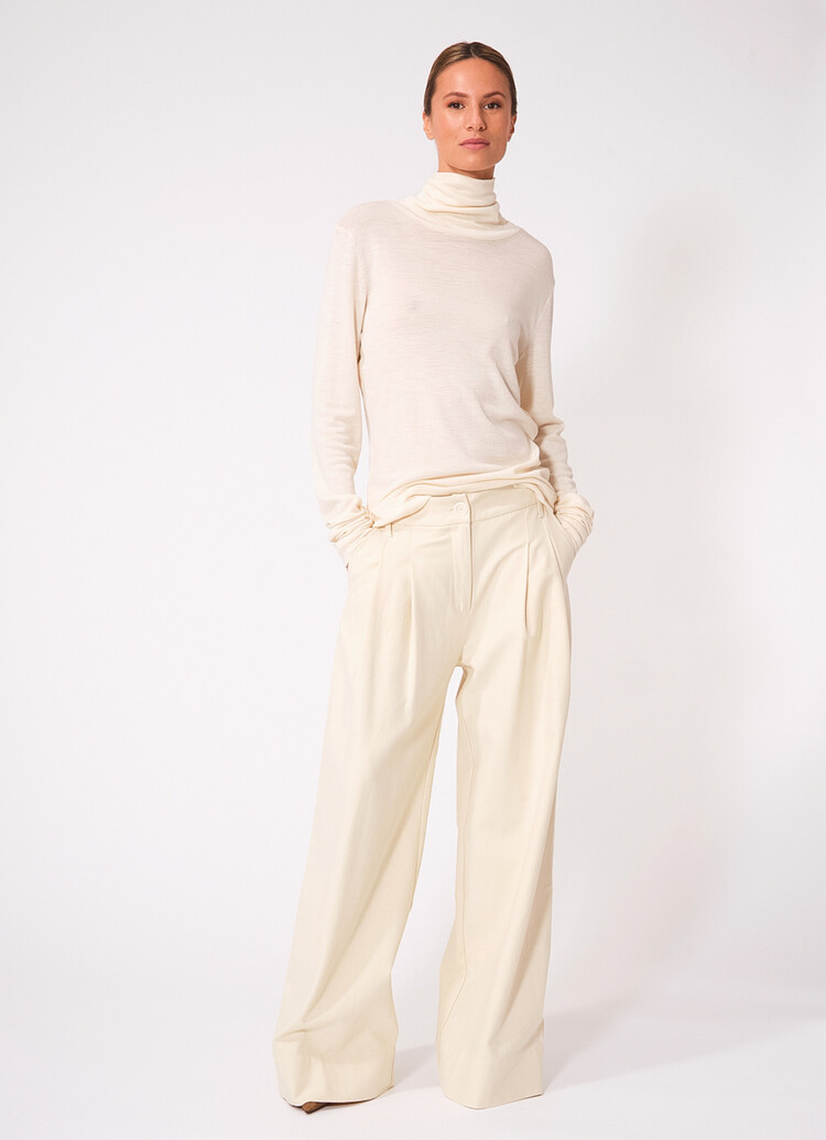 Dutchess Cozy turtle - off white