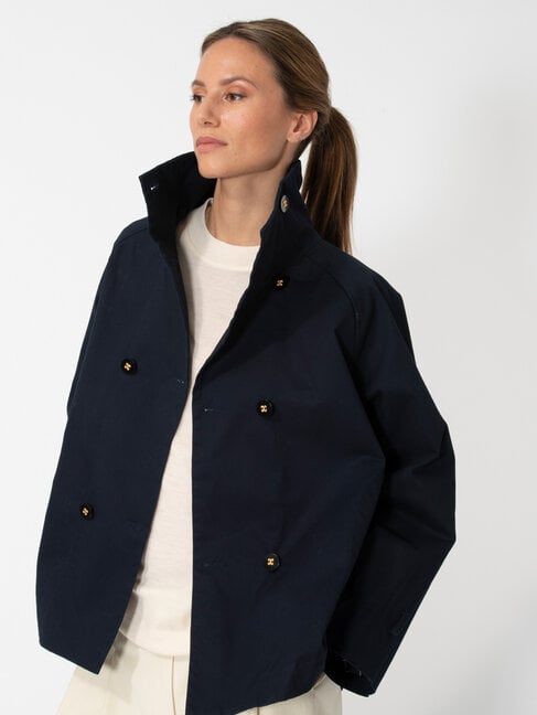 Dutchess Celine short trench
