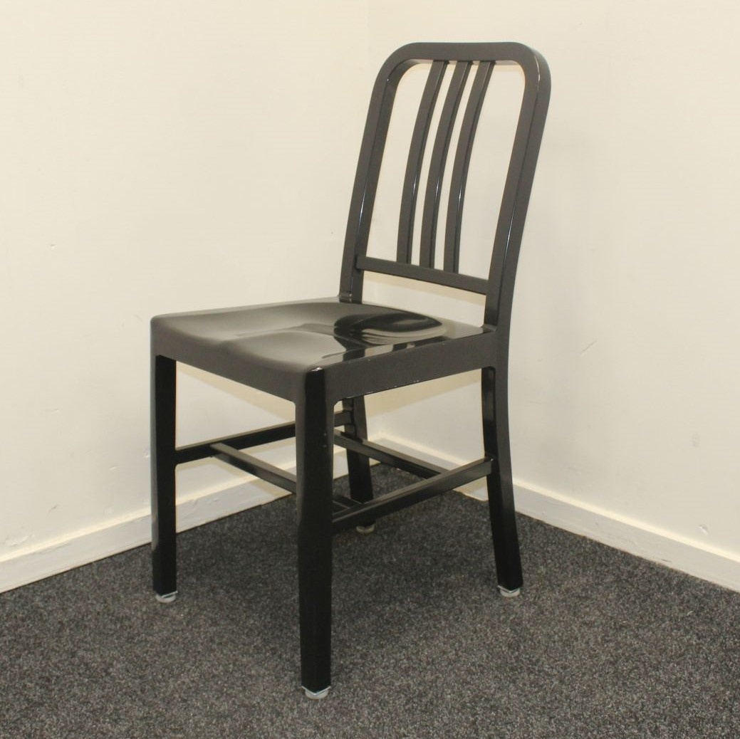 Bestuiver Dwaal Neerwaarts Metalen - Design - Kantine stoel - Metaal - 4 Poot | RM Kantoor- en  Designmeubilair