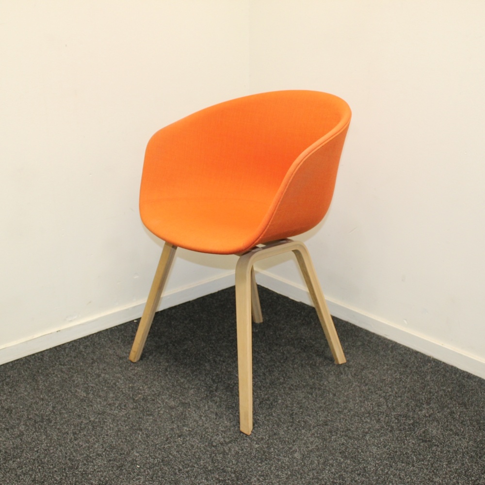 Vertrek naar Verzending zuur Hay About a Chair AAC23 Design Stoel | Oranje | RM Kantoor- en  Designmeubilair