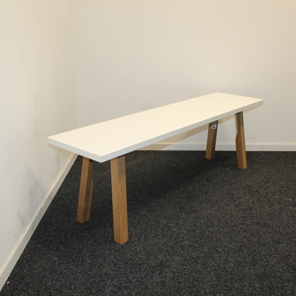 Design Bankje | Side Table | Wit Hout | RM Kantoor- en Designmeubilair
