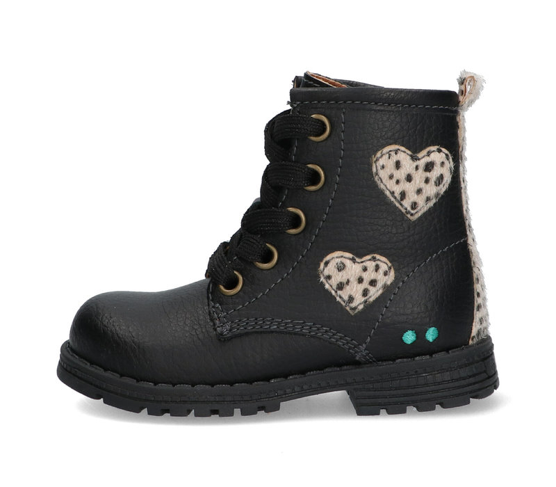 Bunnies – Veterboot – Black Heart