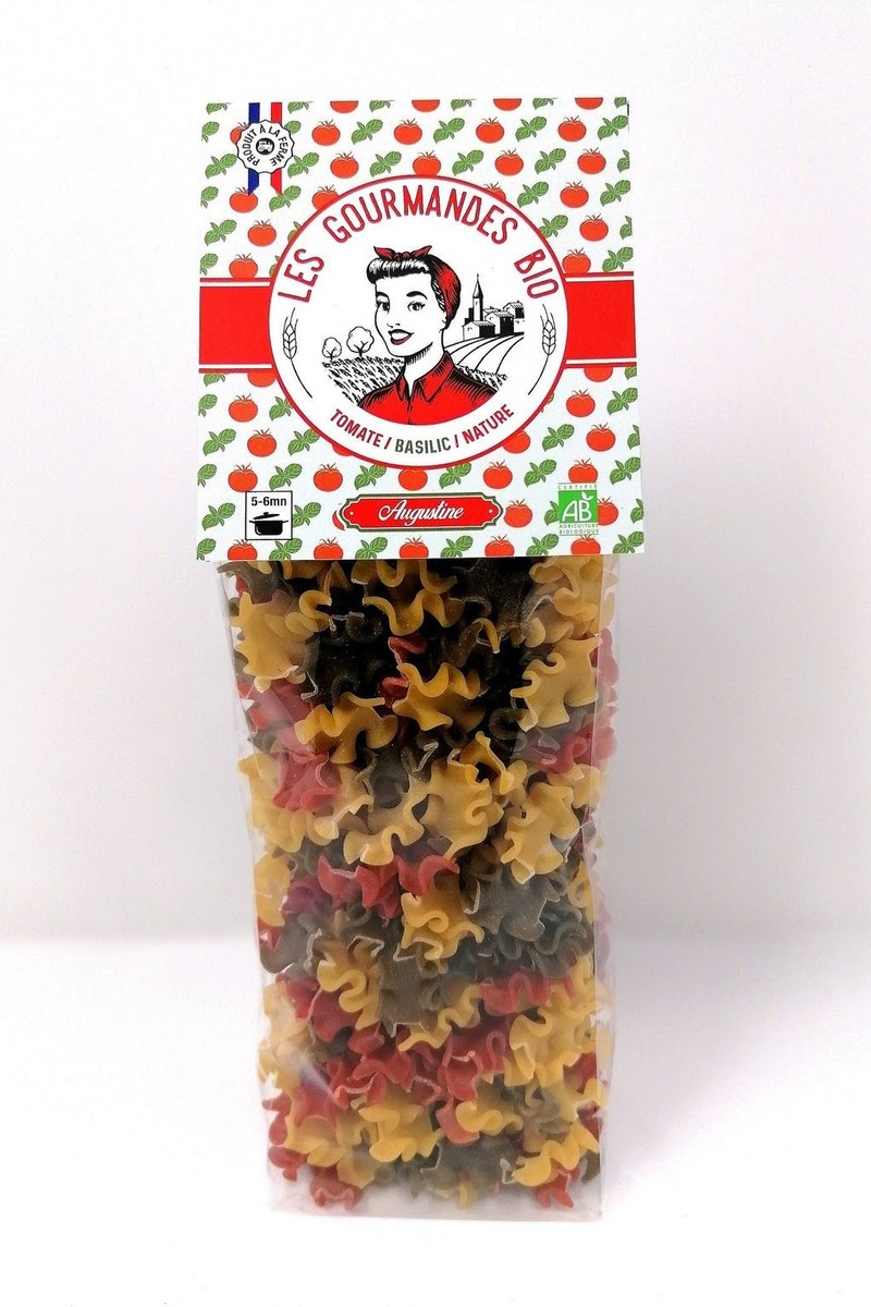 Pasta met tomaat en basilicum